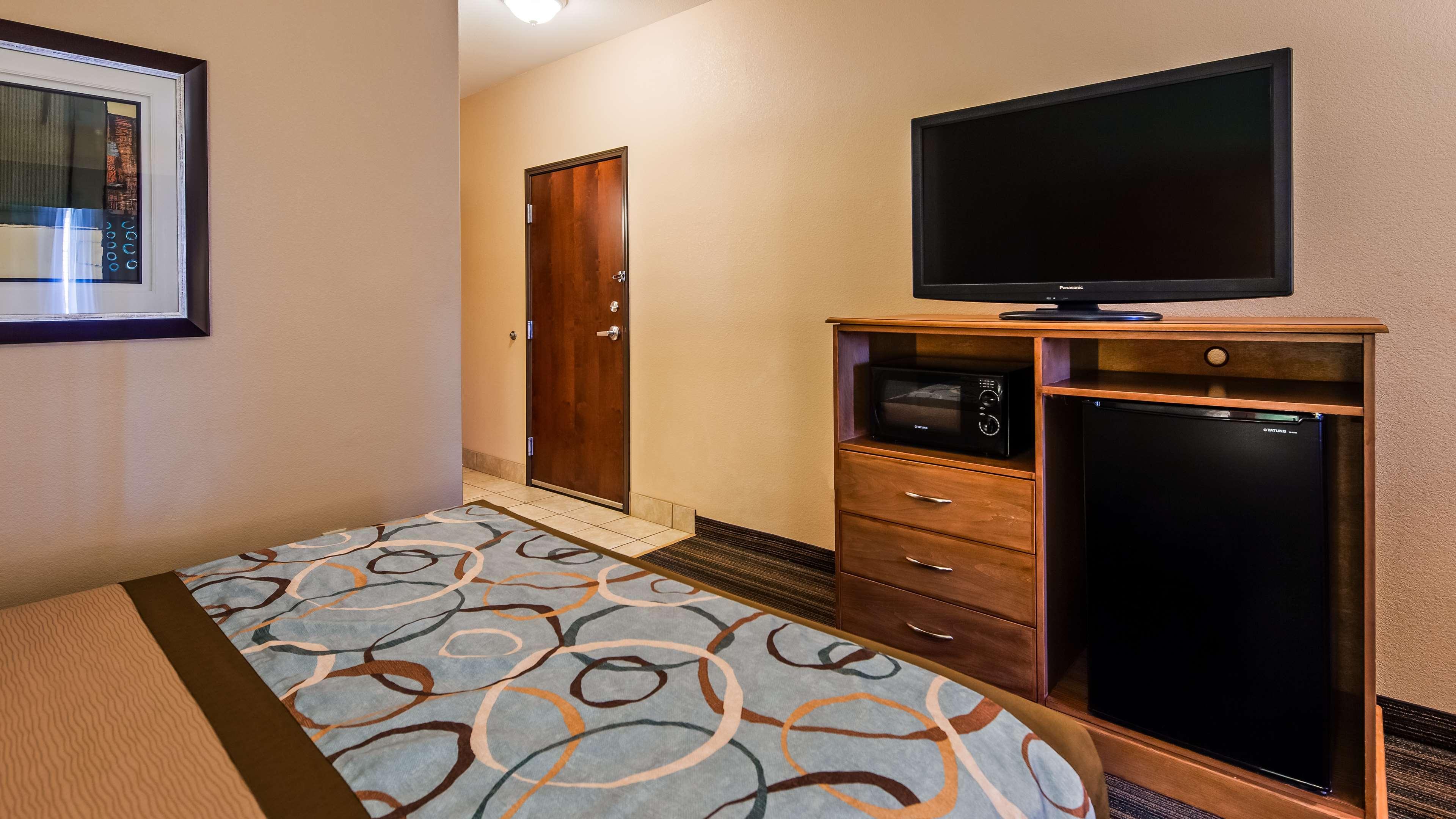 Best Western Plus Seminole Hotel & Suites Exterior photo